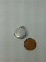 Fresh water pearl 925 silver pendant sugg ret $99