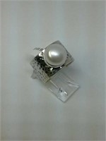 Silver 925 ring with pearl Size 7 sugg ret $169