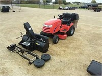 2005 Simplicity Broadmoor 18H, 18hp mower