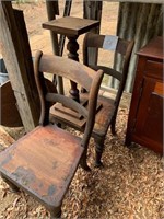 2 x chairs & lamp stand