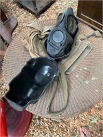 WW2 gas mask & bag