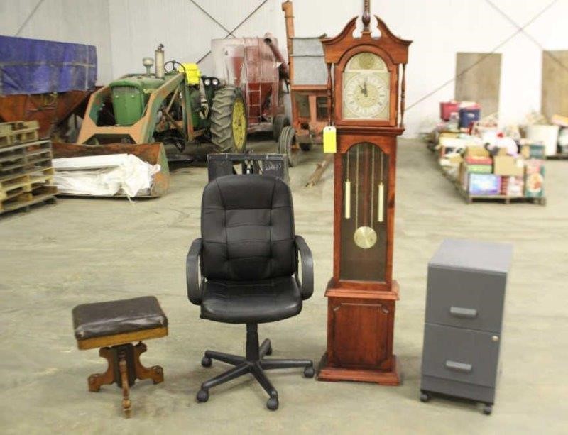 OCTOBER 28TH - ONLINE ANTIQUES & COLLECTIBLES AUCTION