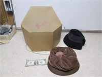 2 Vintage Ladies Hats w/ Hat Box