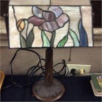 Leaded Glass Lamp w/ Floral Design- works