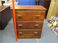 vintage 3-drawer chest - 28in tall