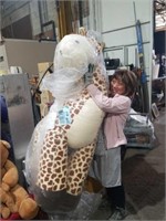Giant giraffe