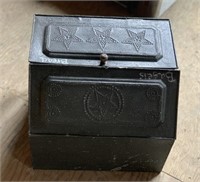 Star Bread Box Tin (13in x 6in)