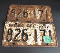 Set of 1962 Ontario license plates