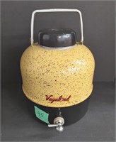 Vintage Vagabond insulated liquid picnic cooler