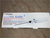 electric knife NEW in box