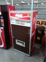 Coca Cola Vending Machine Vendo