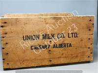 vintage Uniion milk crate