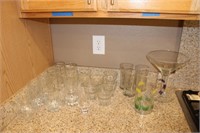 DR - Miscellaneous Glass Lot 21pc