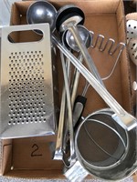 Flat: Graters, Ladles, Sifter