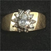 Lady's 14 Karat Yellow Gold Diamond Ring