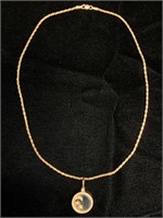 14kt Gold Necklace with Beautiful Jewel Mendant