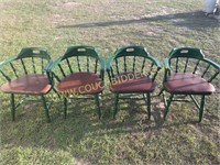 4 wooden spindle back dining chairs