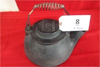 Wagner's 1819 Cast iron tea kettle