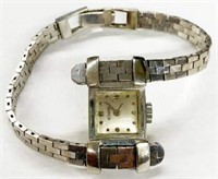 14K VINTAGE LADIES' LECOULTRE WATCH W/14K BAND.