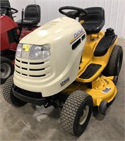 Cub Cadet Series 1000 Riding Mower Runs