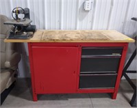 Craftsman workbench with mounted Sears Craftsman