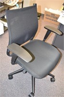 SIT ON IT MESH BACK TASK CHAIRS