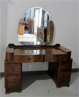 Antique Art Deco Vanity Dresser - 8 Drawers