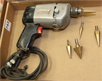 Craftsman 3/8" electric drill, (5) step bits
