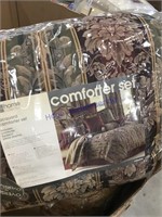 Queen comforter set--comforter, 2 shams, bed skirt
