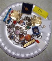 Vintage Pins & Keepsake Items