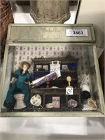 Bedfordshire Handkerchiefs box w/miniature display