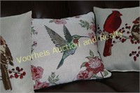 4 bird pillows