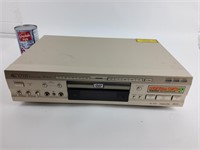 Lecteur DVD Pioneer, modèle DV-K101 -