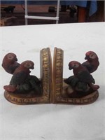 Parrot bookends