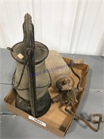 Archade 25 coffee grinder(rough), lantern