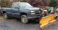 2006 Chev. 2500 4x4 pickup w/snow plow