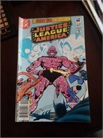 Six Justice League of America comics Located in Ca