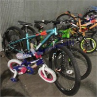 3 bikes missing parts or needs repair