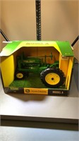 Ertl John Deere model a tractor 1/16