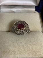 18CT GOLD RUBY AND DIAMOND CLUSTER