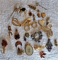 Brooches and pendants