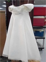 Wedding gown size 8
