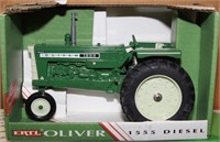 Oliver 1555 Diesel tractor, Ertl, 1/16 scale,