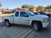 2011 Extended Cab Chevrolet Pickup