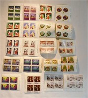 Assorted Canada Christmas Stamp Corners / Blocks