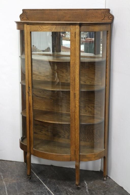 Oak Curved Glass Curio Cabinet On, Oak Curio Cabinet With Curved Glass