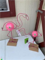 Pink Flamingo’s Yard Decor