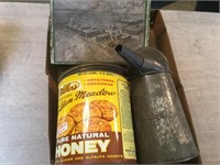 Antique 1 qt. Oil Tin, Miller Honey TIn