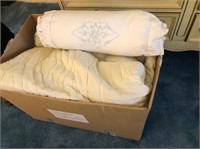 Full Size Quilt w/ (2) Pillow Shams