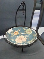 Oriental bowl with stand